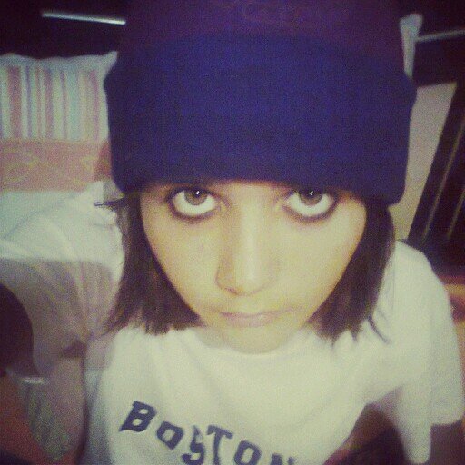 Sou infantil e odeio perder u.u 
@ClubeFollowBack
