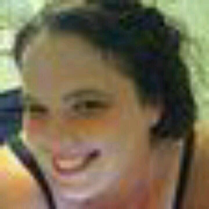 Samantha11_3_13's profile picture. life's too short for you to be pushed down. Get back up brush your self off keep moving and don't look back