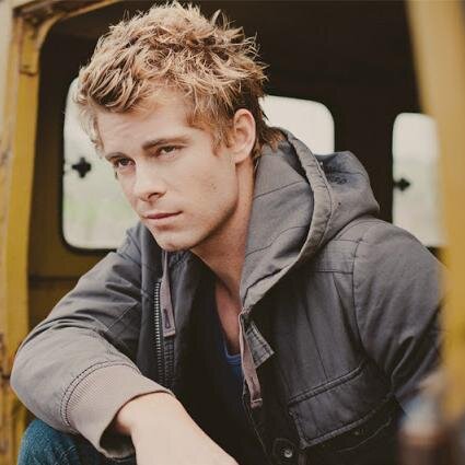 Former leader and a member of the Tomorrow People, now I'm on my own. Kill or be killed, right? #Single  {TTP|SPN|AU|Gay} RP|21+