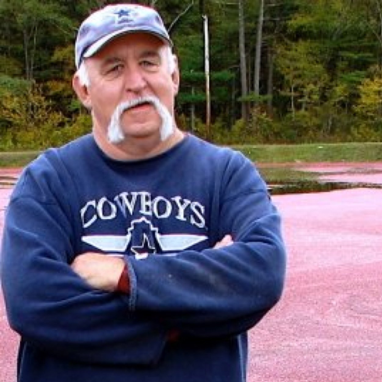 bgred2's profile picture. 