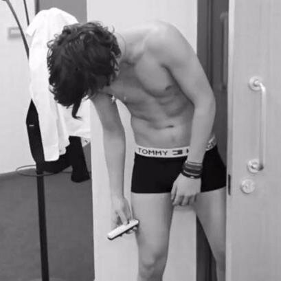 Free follow bc Ily. 3 Follow  @Horaaange_juice :D Thanks. :*