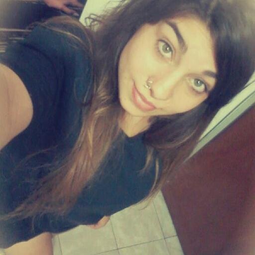 IaraDoyel's profile picture. UnaMasDelMonton xc Me despierto con ganas de volver a soñar :'c