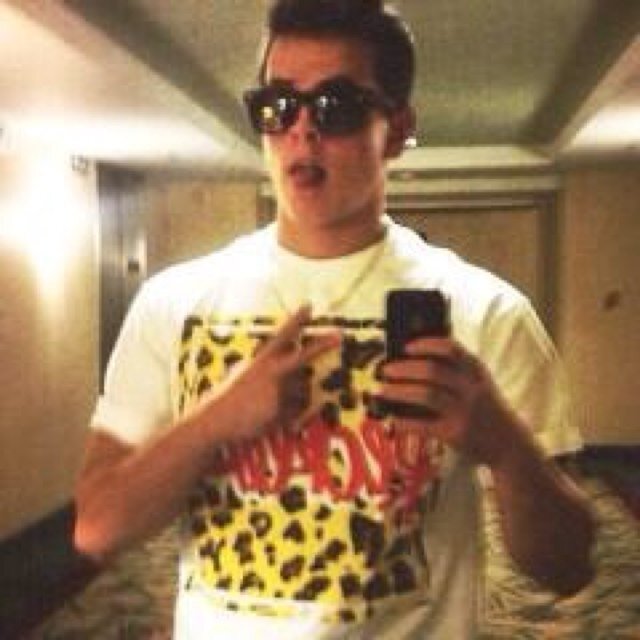 sahyounie_zonk's profile picture. 