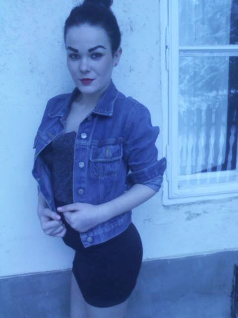 RiegelV's profile picture. music singing