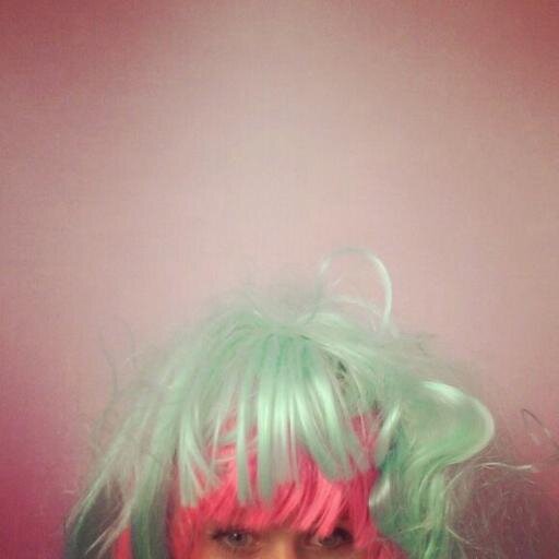 em_darby's profile picture. 