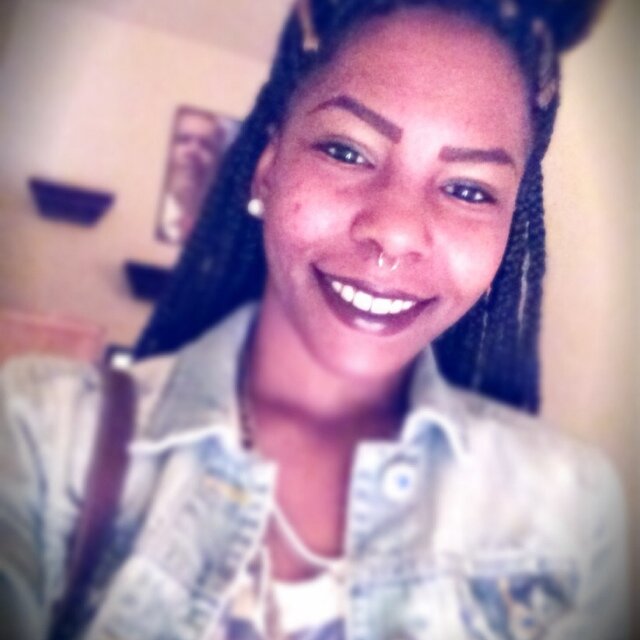 Follow my new twitter @weirdo_suzyie23