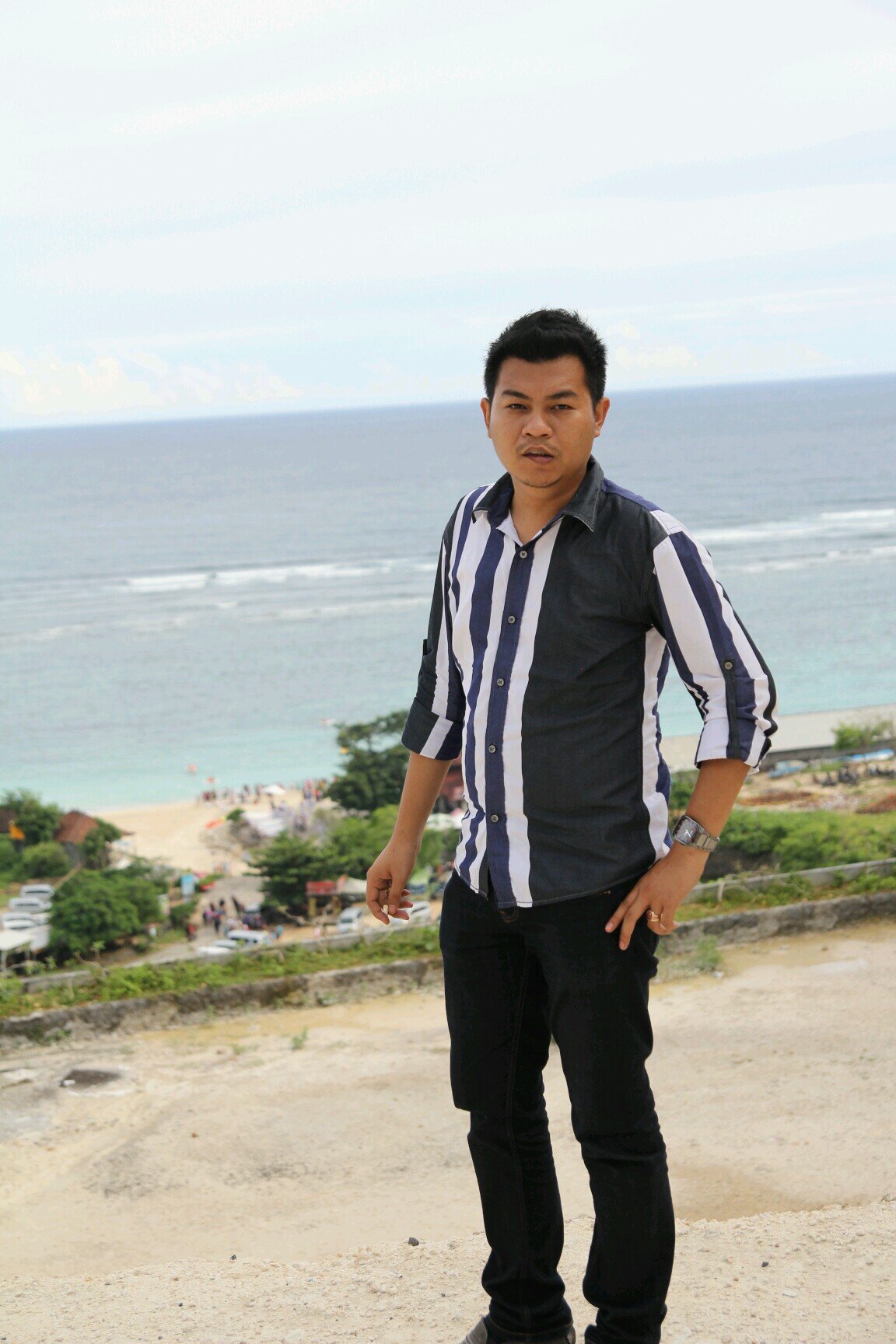 Official twitter account, im not arrogant i just a lot better than you.