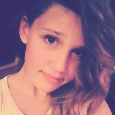 Black Veil Brides,Adriana Lima,like playn volleyball, shopping with friands FOLLOW  me and i follow back *-*