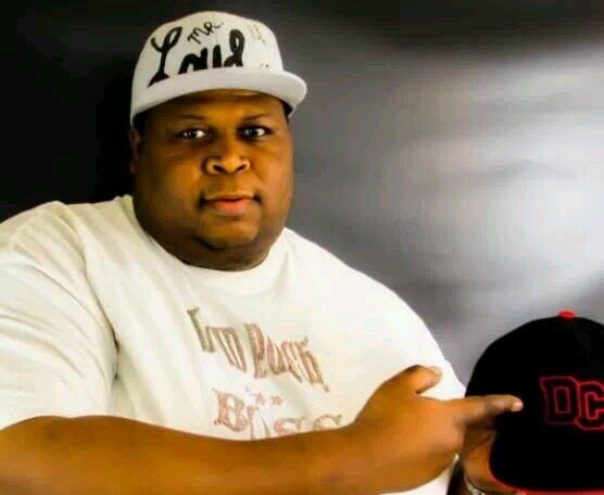 mrloudpunch's profile picture. WE SPECIALIZES IN EXOTIC MIX DRINKS.
#LOUDPUNCH#HEADZUPENTERTAINMENT#DCMIXTAPEKINGZ