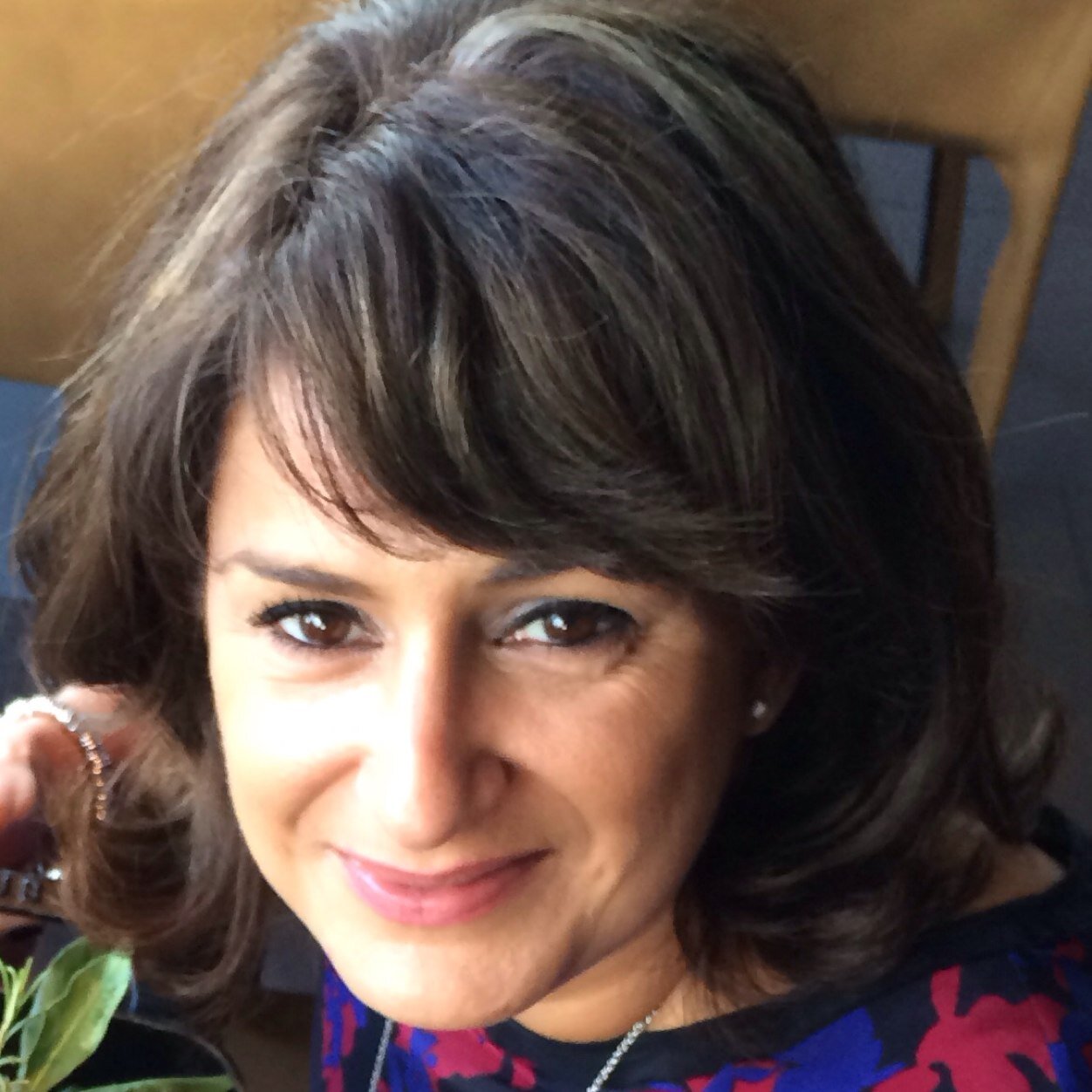 Helping law firms build client success, obsessed with travel and all things lovely.