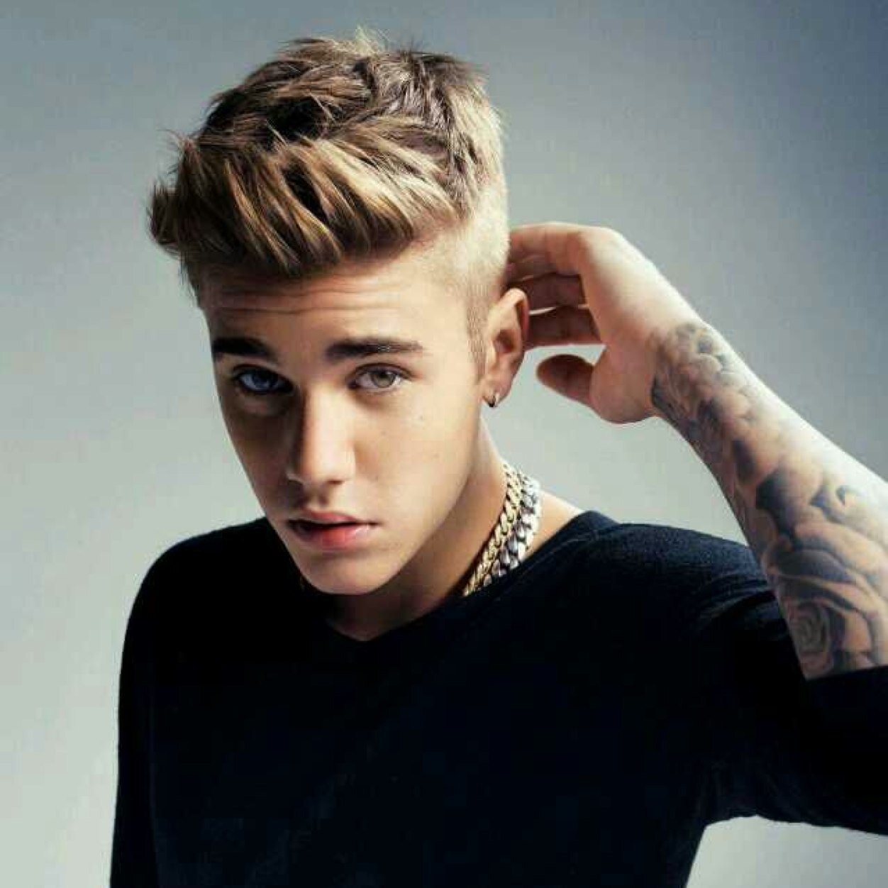 B E L I E B E R... Justin Bieber inspires me a lot, he is my role model and I don't give a shit what you think of me.. I'll support @justinbieber till the end!!