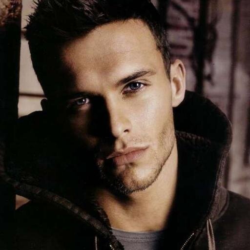 Life goes on, man. Trying the best to live it good with my girl, @_MorphineKisses. {RP 21+MC}