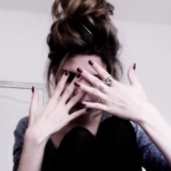 itscryscraper's profile picture. TE DEI UM FOLLOW GRATIS, AGORA SIGA A @caresjdb, POR FAVOR! ELA SEGUE DE VOLTA SÓ PEDIR, amo vcs