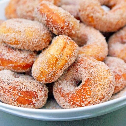 WorldWideDonuts's profile picture. Conquering the world a donut/doughnut at a time.