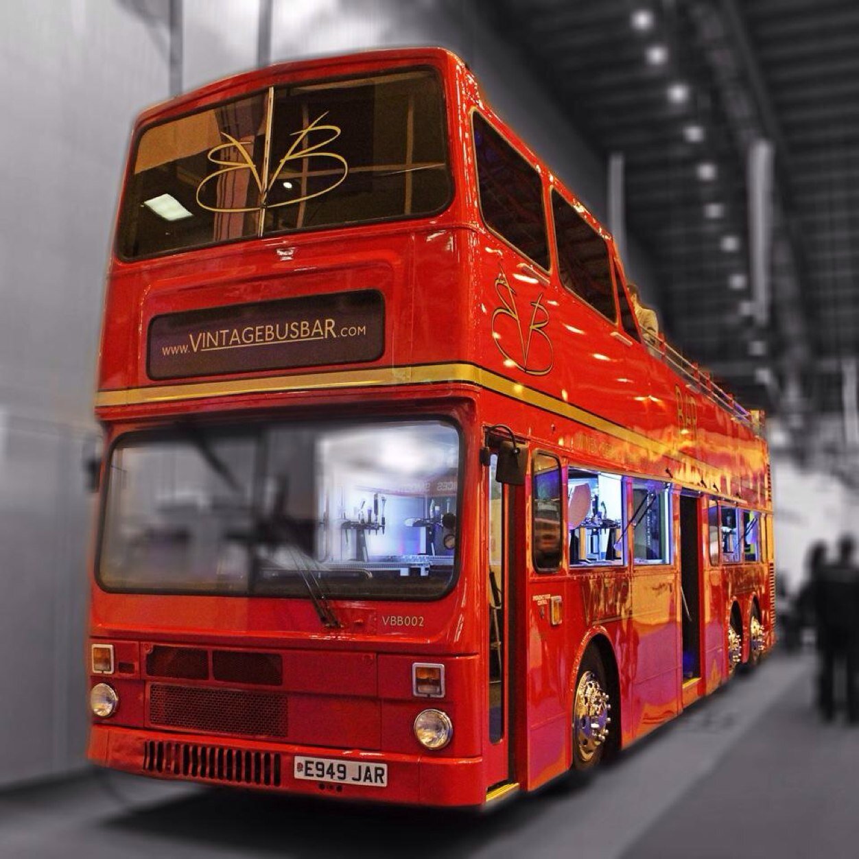 A Vintage London Bus Bar for events and outside catering. VIP, parties, private hire.