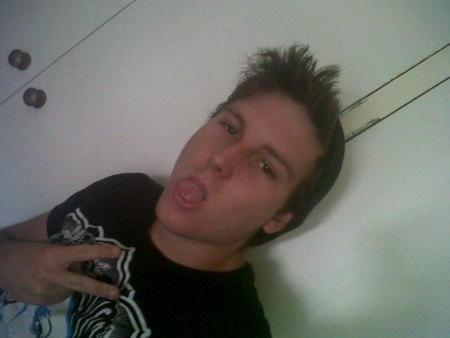 I'm 19, Music and Parties :) Beach, Surfing and Much More Want To Know More Just Ask ;)