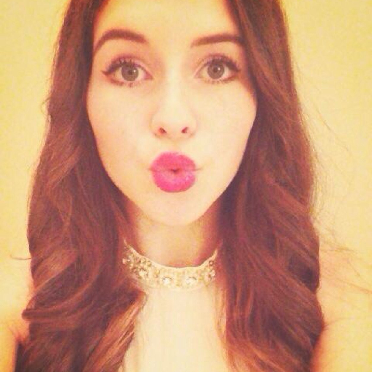 I don't really tweet, so boring..