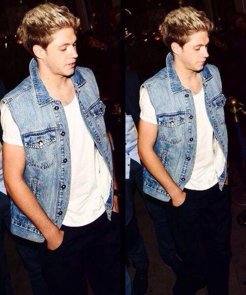 leony_payne's profile picture. Mes parents m'ont appris à marcher,la société à me rabaisser et mes idoles à me relever.
love one direction. xx