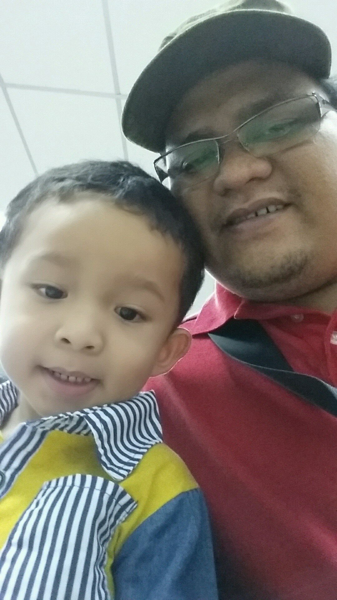 cdybond's profile picture. 