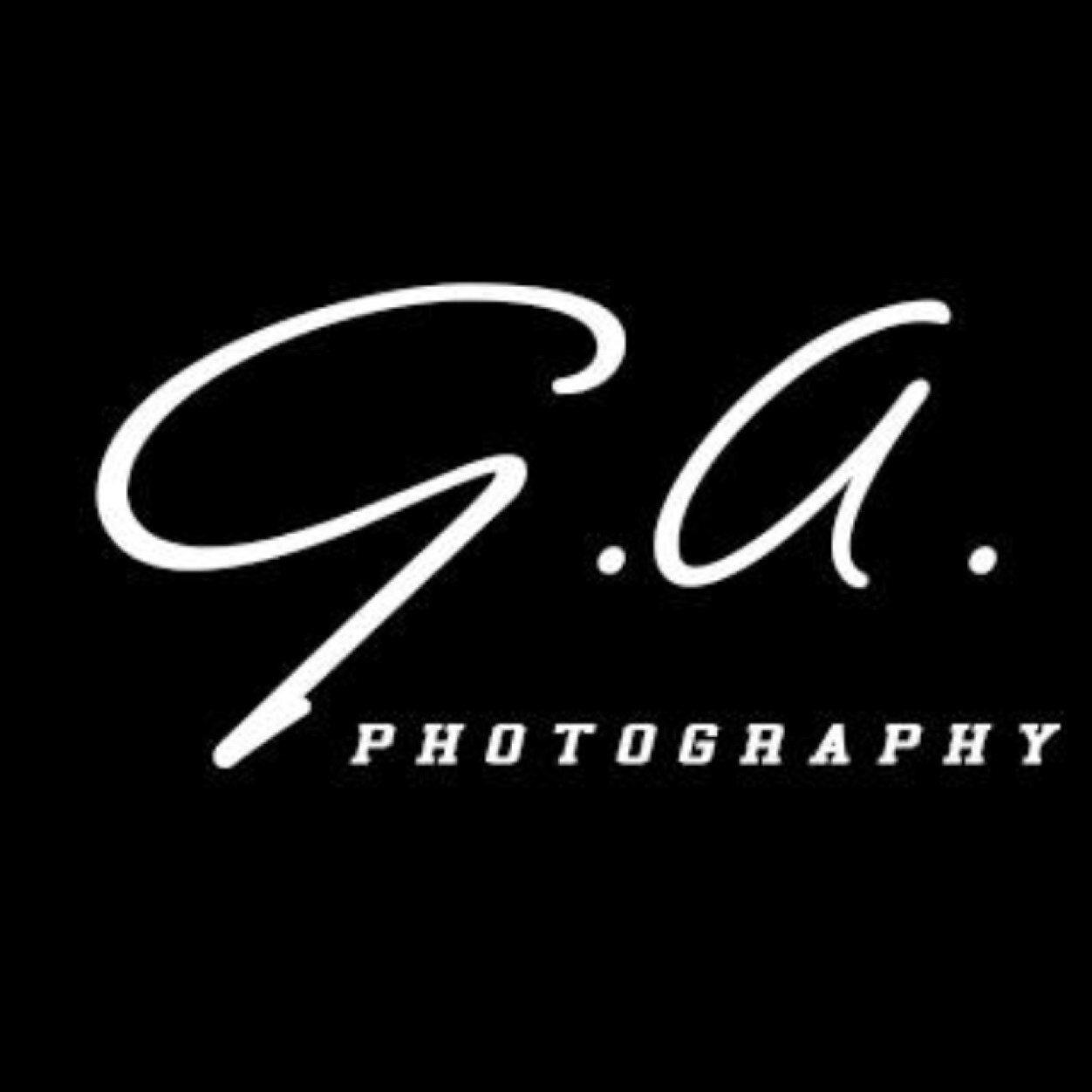 Professional Wedding and High School Senior Portrait Photographer servicing the Columbia / Lexington SC areas.