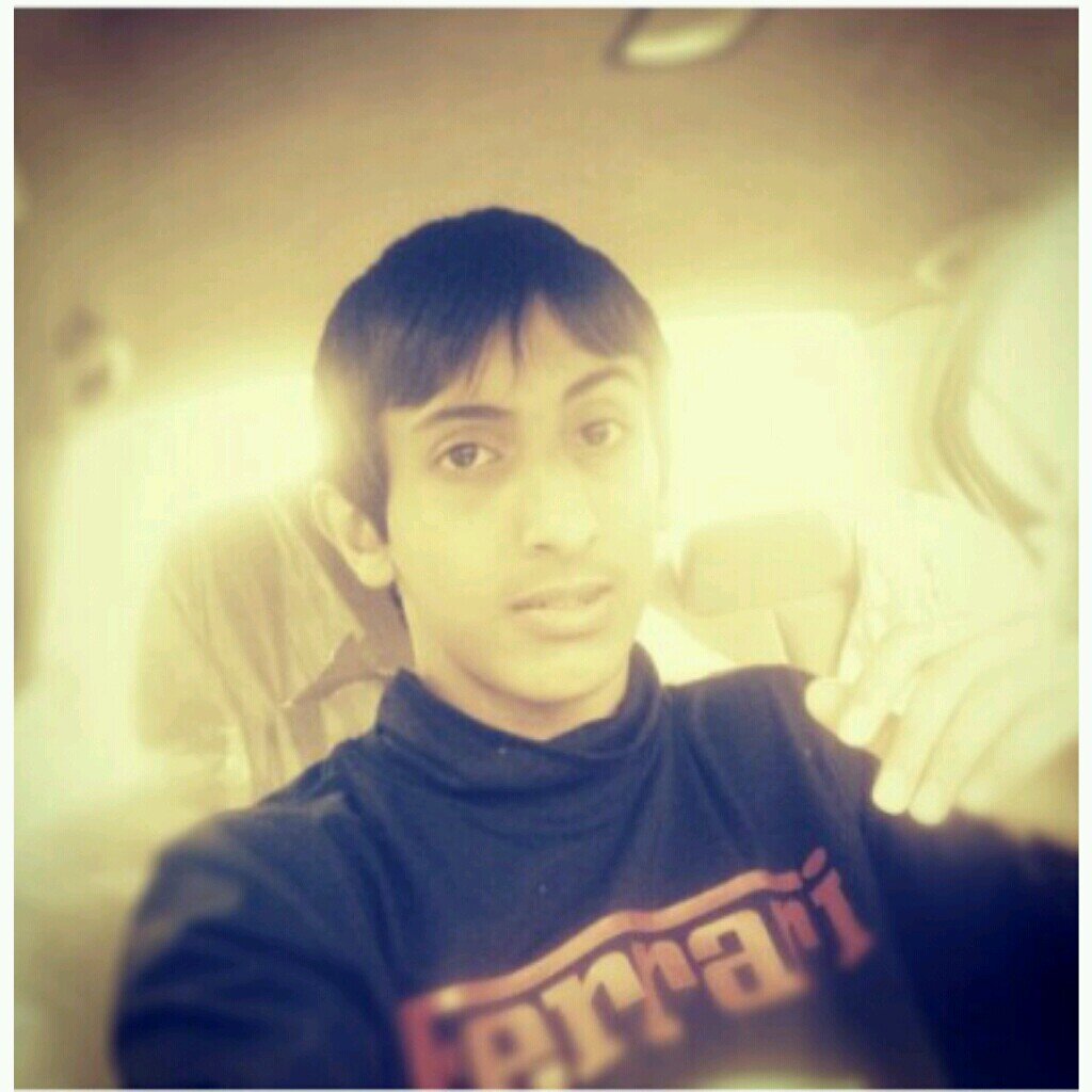 l_dhoomi_l Profile Picture