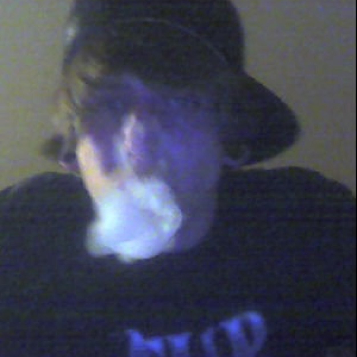 wllcarrier's profile picture. Love meeting new people, skateboarding = one love. Good Vibes #TeamKUSH Snapchat - blazedkid420