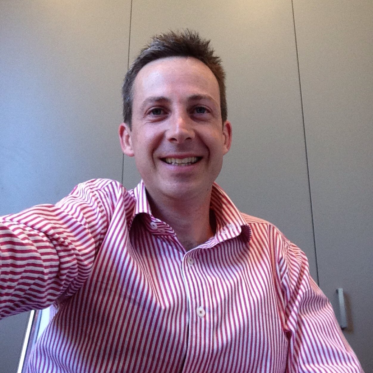 Real estate sales professional, 20 + years Frasers Property Project Sales & Network Manager.Access to some of Australia’s best townhouses & apartments.