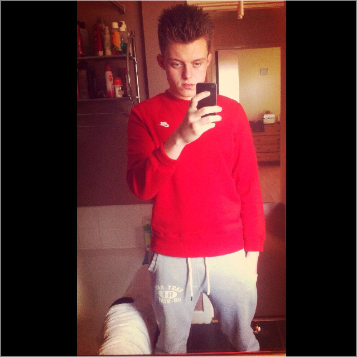 I have nothing good to say about myself, but i can be a cunt, but whilst your here, you might aswell follow me ..if your reading this tweet me somethibg nice