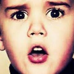 I'm belieber and I love you Justin♥ Follow me @justinbieber please♥ Believe movie en DVD for end, IS PERFECT♥Cody is perfect♥TheSecret