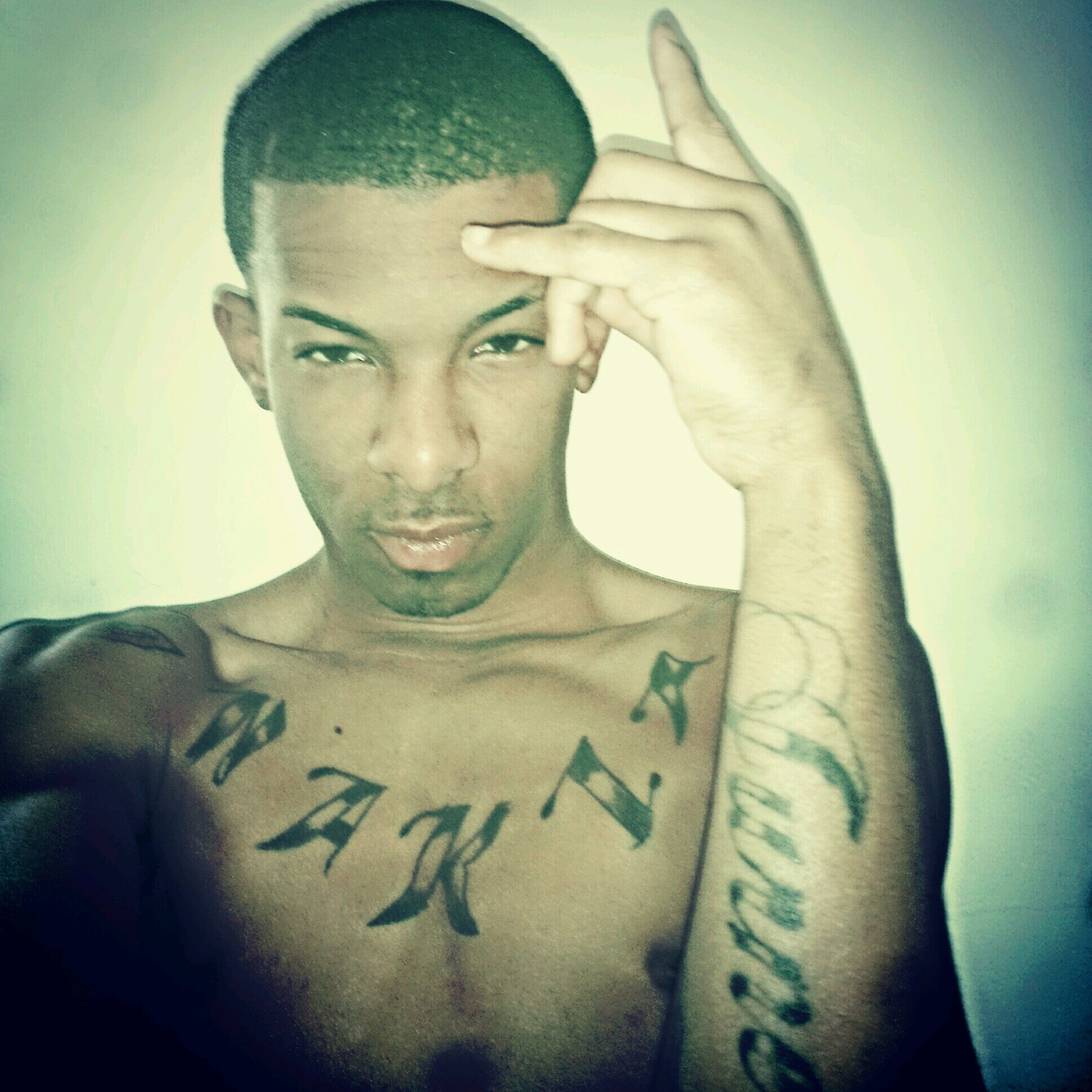 'Fuck Ah BIO Ima REAL NIGGA SO Follow & ILL Do The Same#GBM$$$$:FOLLOW ME ON INSTAGRAM@GOBOYZ_GBM
