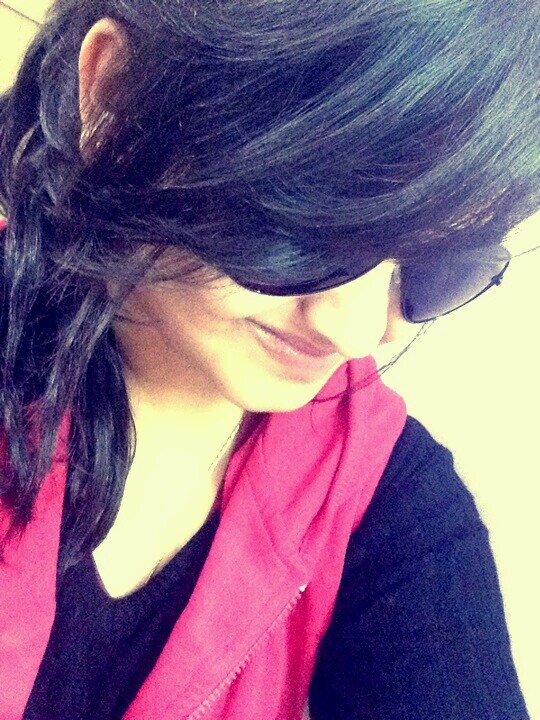 well in shrt m a funluving gal.. olways ready to help!
i luv to rule, to roll nd to rock d wrld!