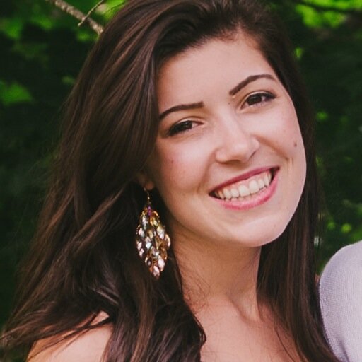Running, musical accountant and downtown dweller with a love of fine cocktails, fountain pens, and a good live show.