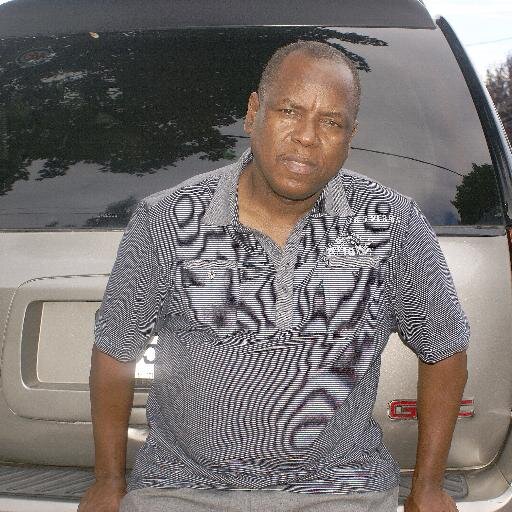 Un haitien normal relativement jeune,Pere de famille avec enfant,respectueux,aimant la vie.Relax et respectueux des principes,loi et reglements.Le RESPECT EST 1
