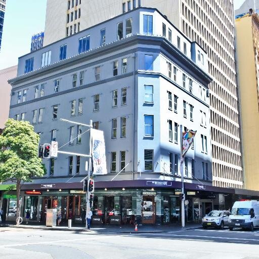 Your warm, friendly pub and amazing Bistro & Bar - all conveniently located in the Hyde Park Precinct on the corner of Park & Castlereagh Streets.