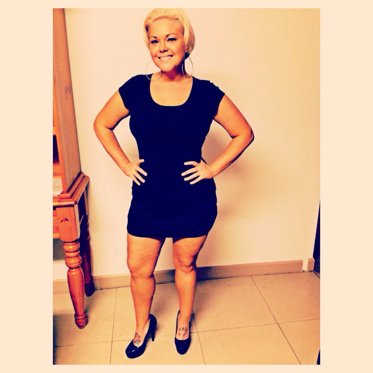 krystalmichlik's profile picture. Blonde by birth, platnium by the grace of god! Foodie, Fashionista, shoe whore & avid reader. SK110909!! T & L own my heart ❤!