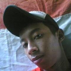 Bola adalah teman berlari ku.                                      21-04-95.                                085697876429 Pin: 23824EA3.            Jakarta Timur