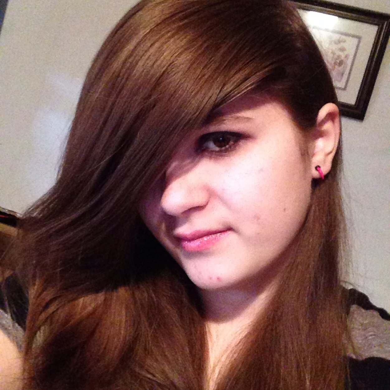 I love music... And dont tell anyone but im a unicorn.-. {13} kik- musiclover2468642 or Snapchat-blue-girl24