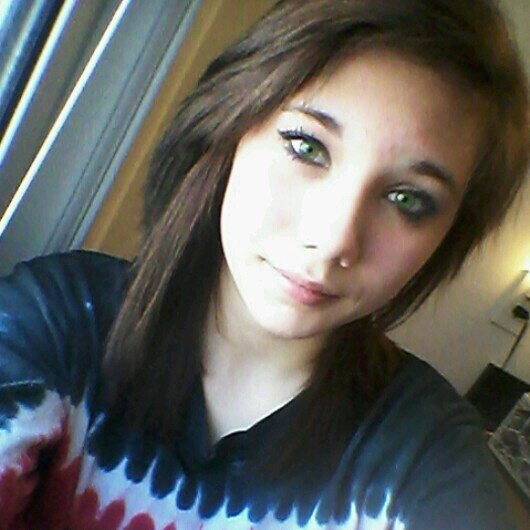 Hi I'm Cassie :) follow me!!
