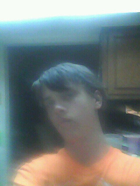 go to Andress High School: play tennis,always wear orange but favorite color is green