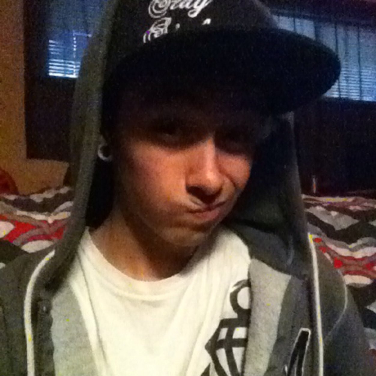 JoJoAlvarado1's profile picture. If you wanna join the party put your middle fingers up, and when the music fucking hits you better.....