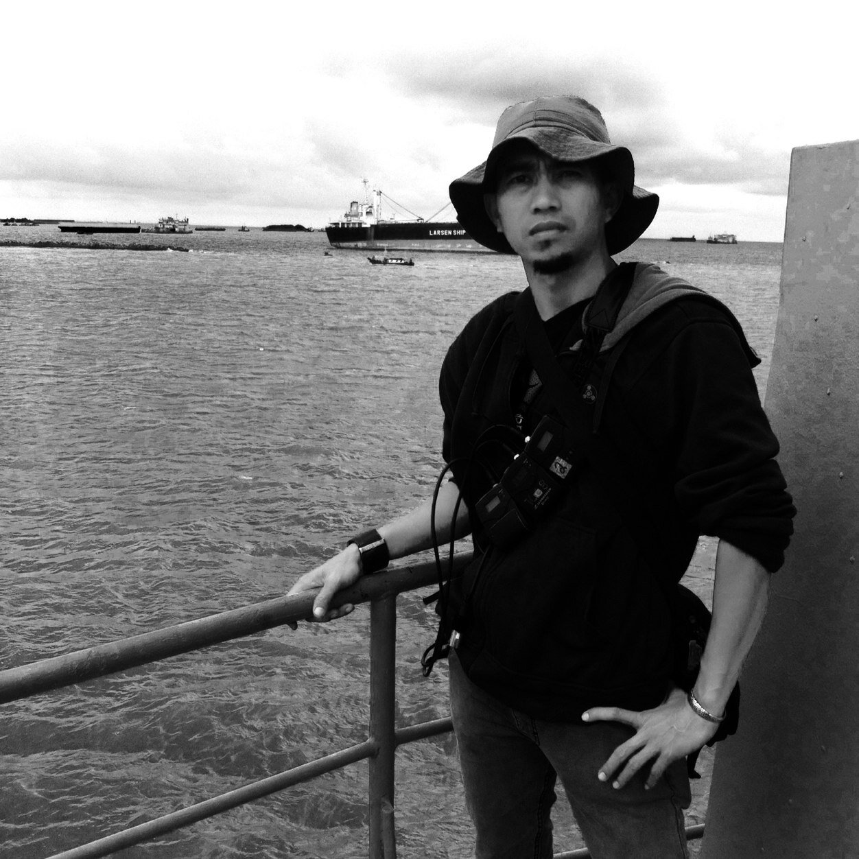 selalu stand bye jika membutuhkan...
