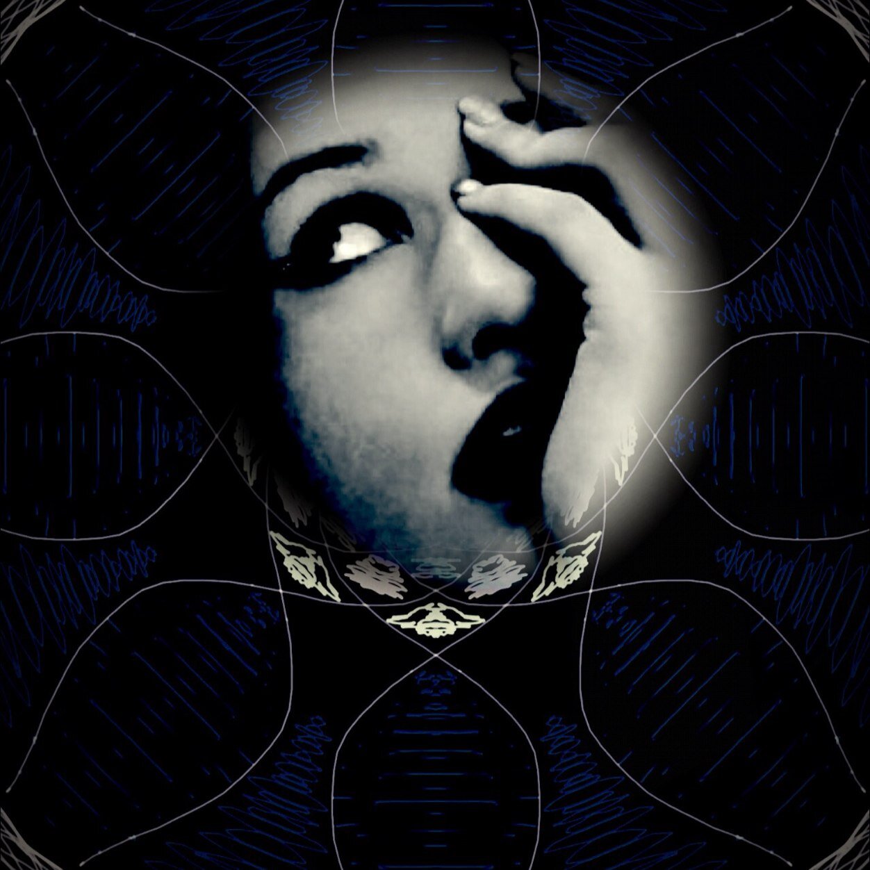 Nο onε shoυld εvεr bε αloηε. τhε ωorlds α scαrγ plαcε ωhεn γoυ're αll αloηε. 
Im here for anyone. DM me. Please.