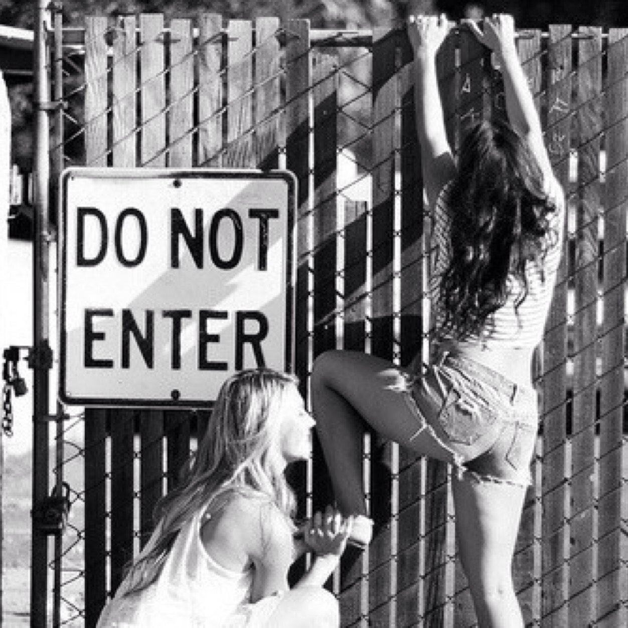 imdrunkru's profile picture. just a pretty little drunk girl trying to survive this whirlwind we call life one jack and coke at a time