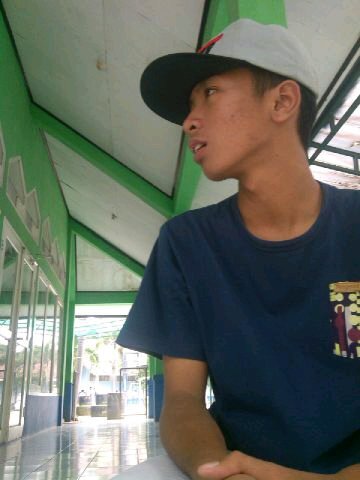 MisbahKamiel_'s profile picture. DO NOT GIVE UP KEEP FIGHTING!!!