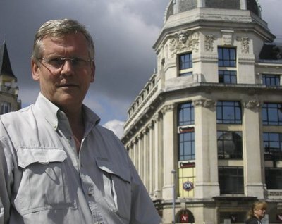 Journaliste professionnel radio, télé, presse, et animateur. Vit à Reims, mais missions à l'échelle nationale