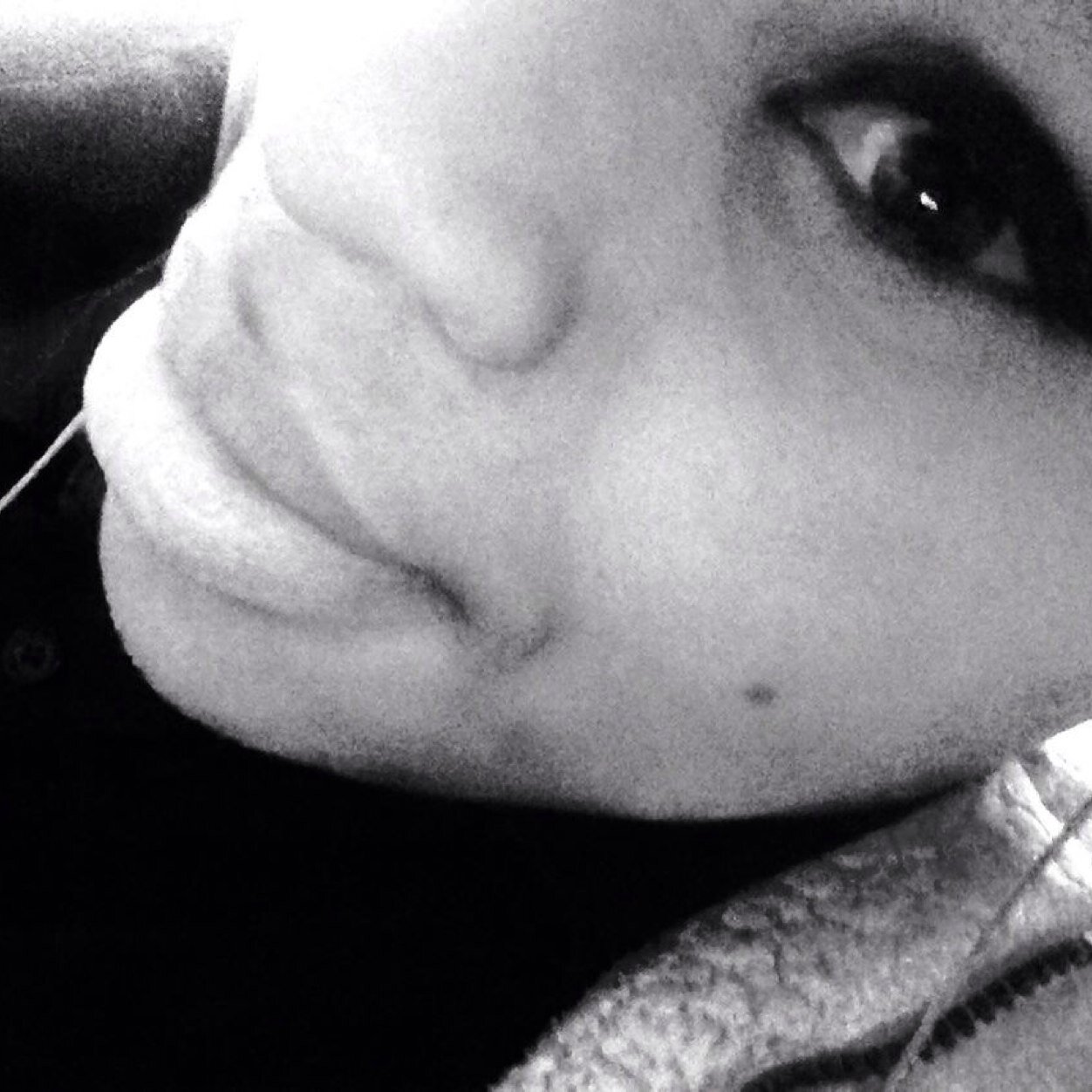 Follow me on Instagram Tyriana_01, Add me on Fb Tyriana Walter, Follow me on vine TŸRĮÄÑÄ_ŁÄTRÎÇË_WÅŁTÊR ,Kik me DIAMOND_813