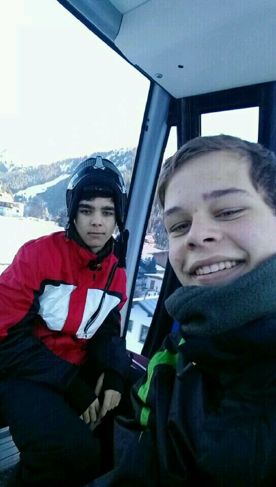 roel24_h's profile picture. 