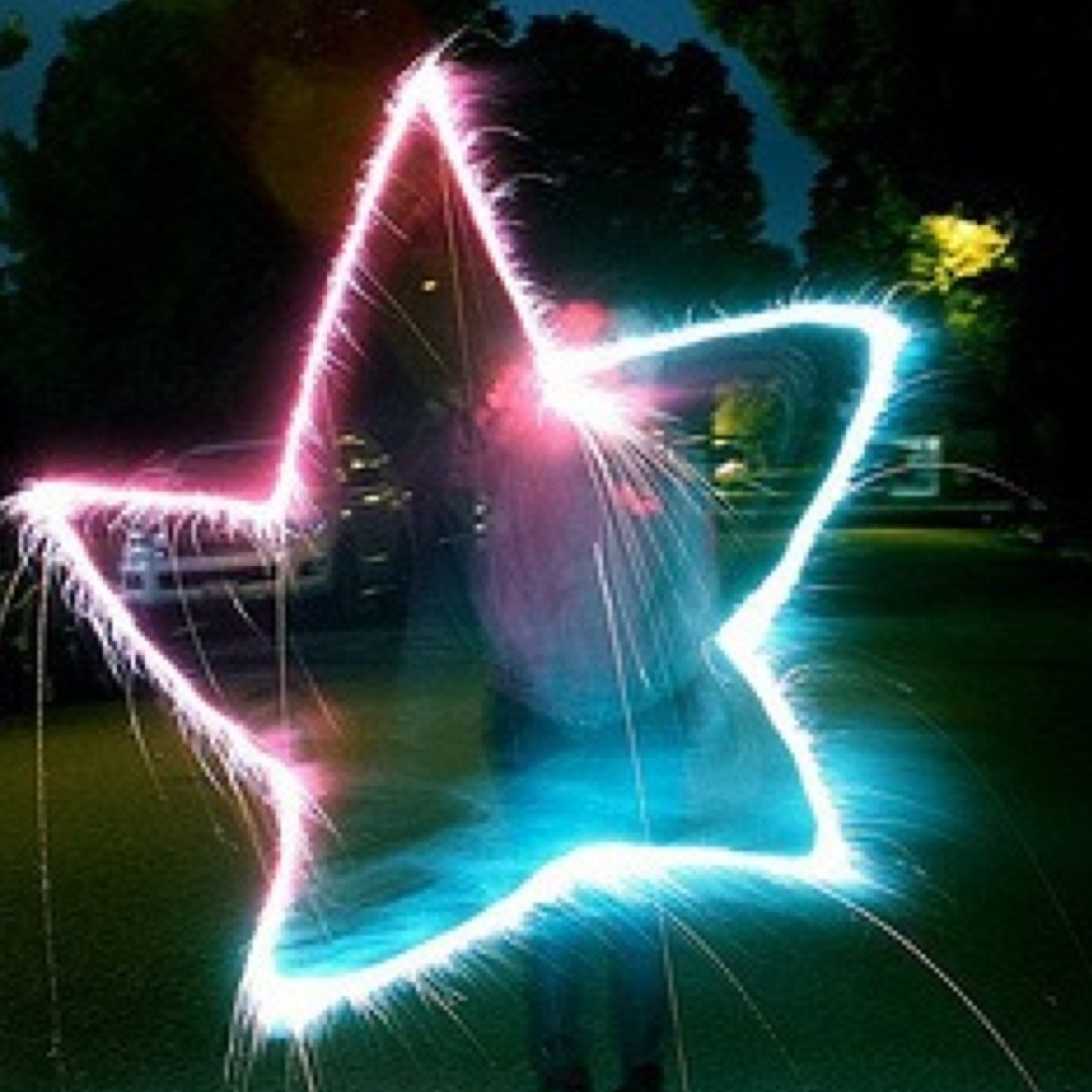 naojbieber's profile picture. ✨Justin bieberYour word is a lamp for my feet, a light on my path 。 
你的话是我脚前的灯，是我路上的光。