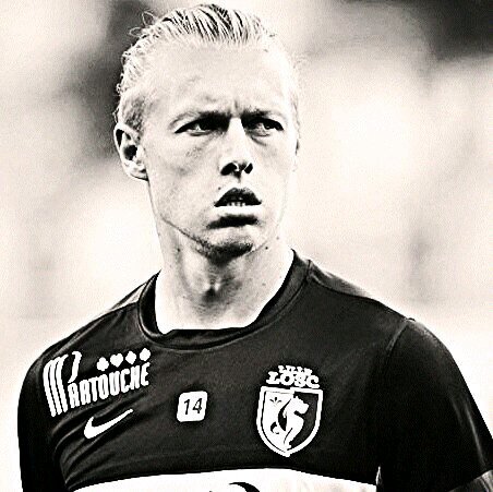 andreo_enzo's profile picture. •L0SC• •SIM0N KJAER• •FANS•