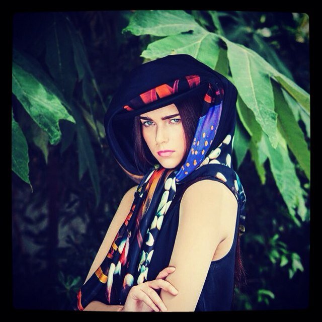 Designer behind luxury printed scarf label 'Klements'. Two dogs, no cats.